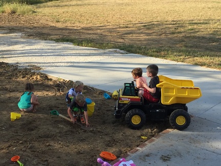 Playing in the dirt at Kelli s House2